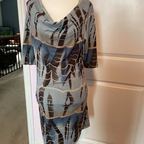 Dress designed by Point Zero - Picture 3 of 5